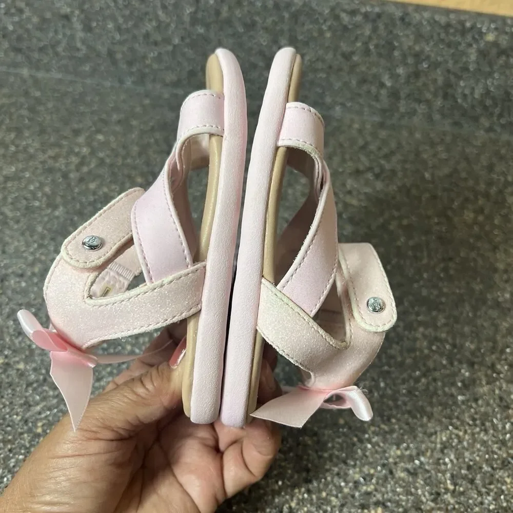 UGG Little Girls Toddlers Size 6/7 Pink Glitter Faux Leather Ankle Strap Sandals